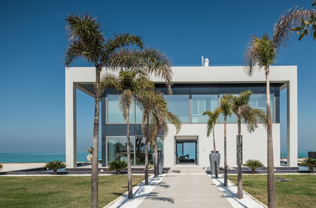 Nurai Island, Saadiyat Hotel Abu Dzabi Szoba fotó Villa 1001, Marbella, Spain